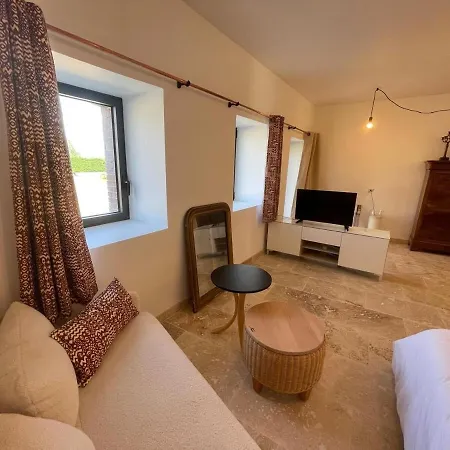 Апартаменты La Metairie Du Chateau Paul L Clim L Piscine Aussillon
