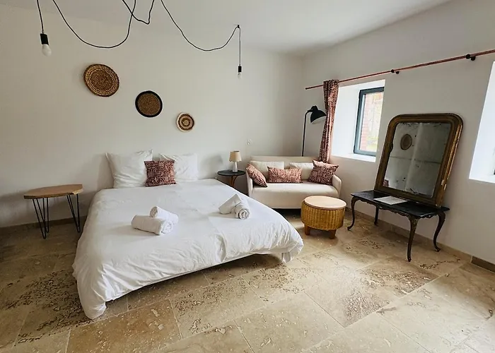 La Metairie Du Chateau Paul Апартаменты Aussillon